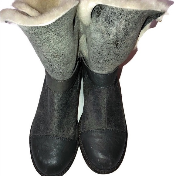 Matt Bernson Gray and Sherpa Distressed Boot. ❤️❤️ - Picture 3 of 8